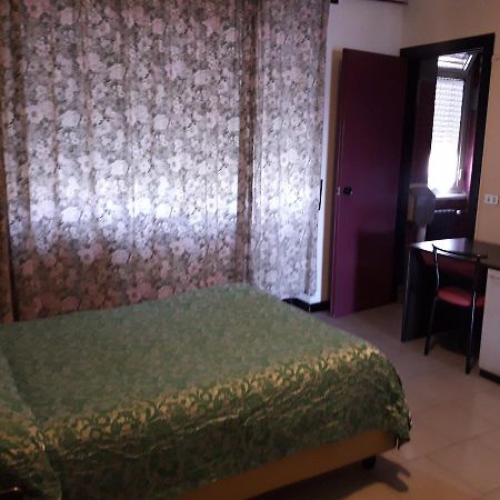 Albergo Piccadilly 梅多拉戈 外观 照片