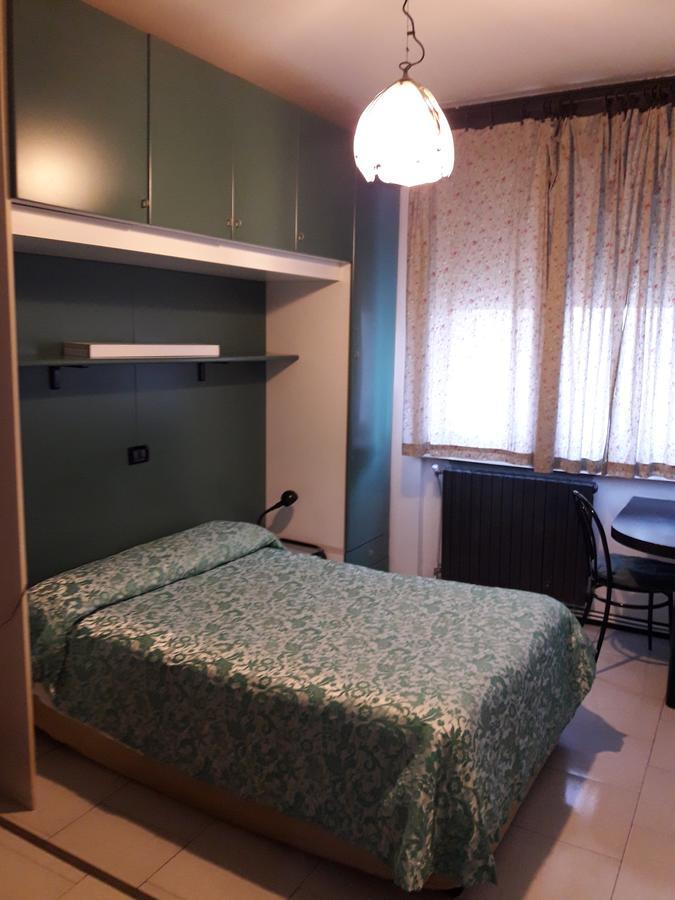 Albergo Piccadilly 梅多拉戈 外观 照片