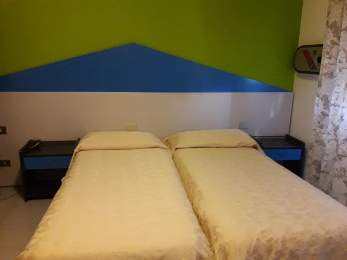 Albergo Piccadilly 梅多拉戈 外观 照片
